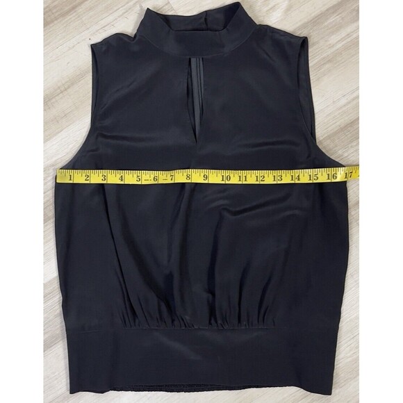 Frame Silk Sleeveless Mock Neck Keyhole Casual Blouse Top. Size:  S/P - Picture 5 of 9
